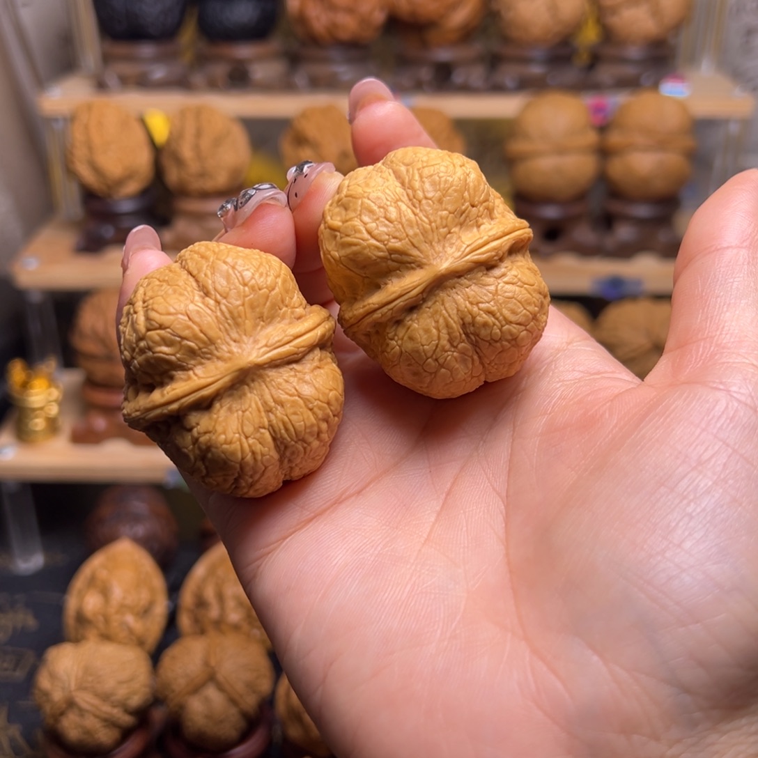 ぐ***ゞ桃核把件方尊H06、42……