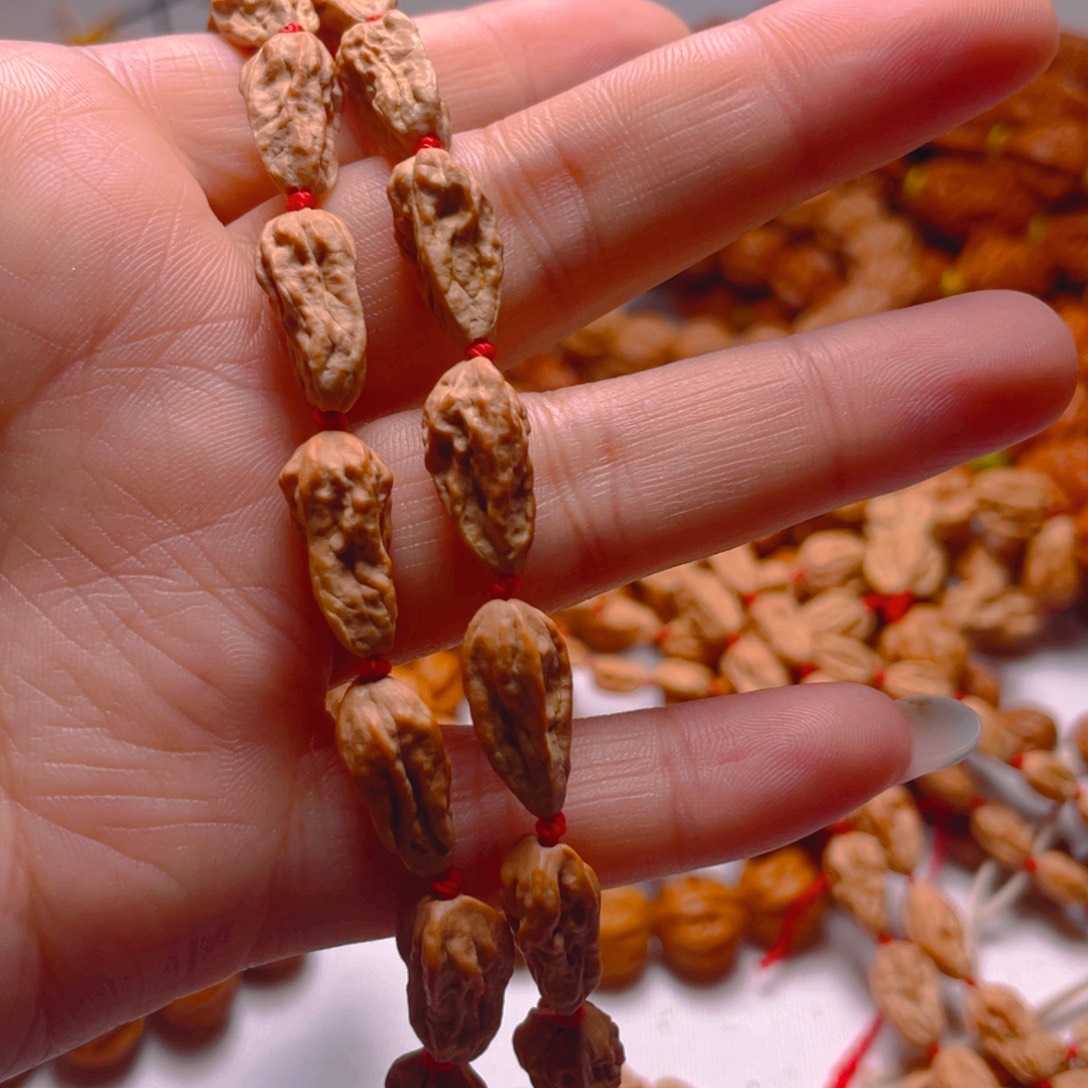 新***歌文玩核桃手串蛤蟆