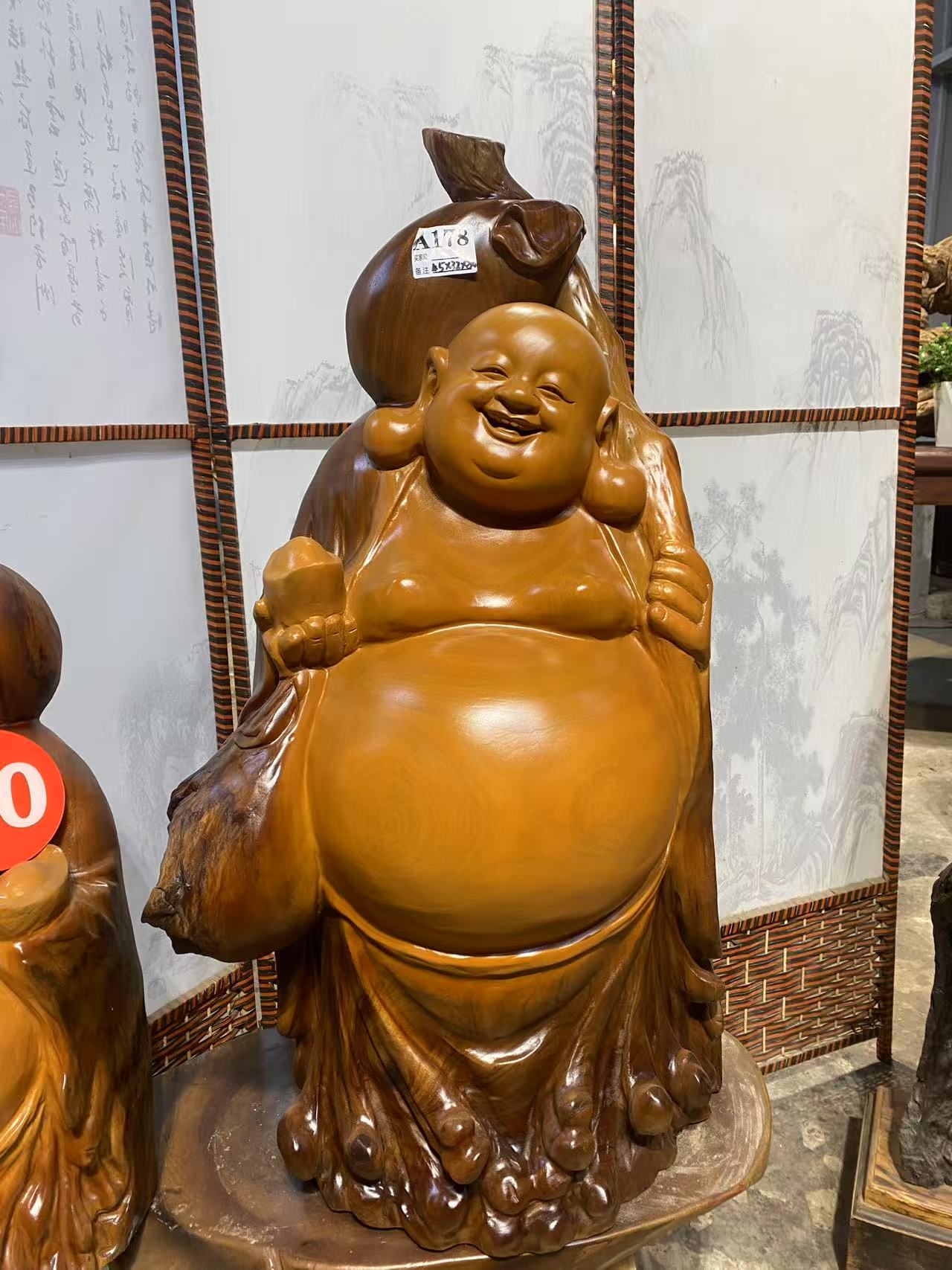 香樟木全实木一体成型弥勒佛，满载而归