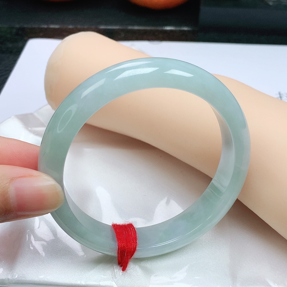 翡翠手镯未镶嵌正58