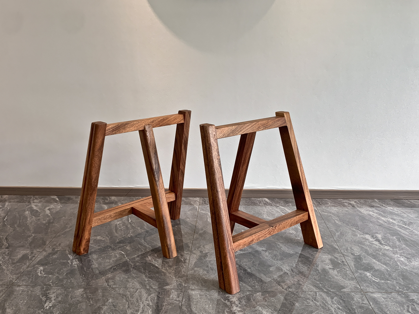 斜三角支架，南美胡桃木实木桌腿