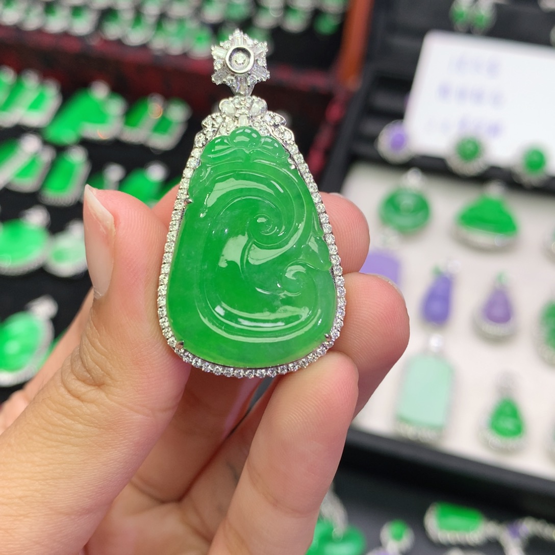 翡翠18K金镶嵌吊坠(不含链)