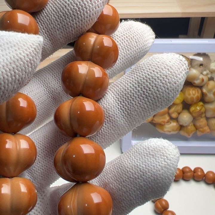 恩***℃猴头核桃手串猴头