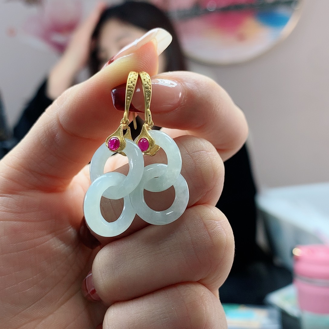 【闪购商品】翡翠耳饰未镶嵌，