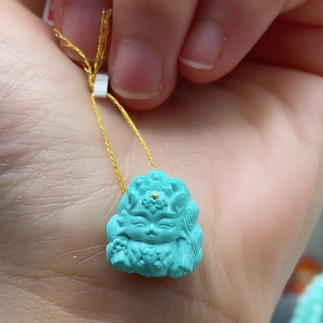 绿松石颈饰未镶嵌