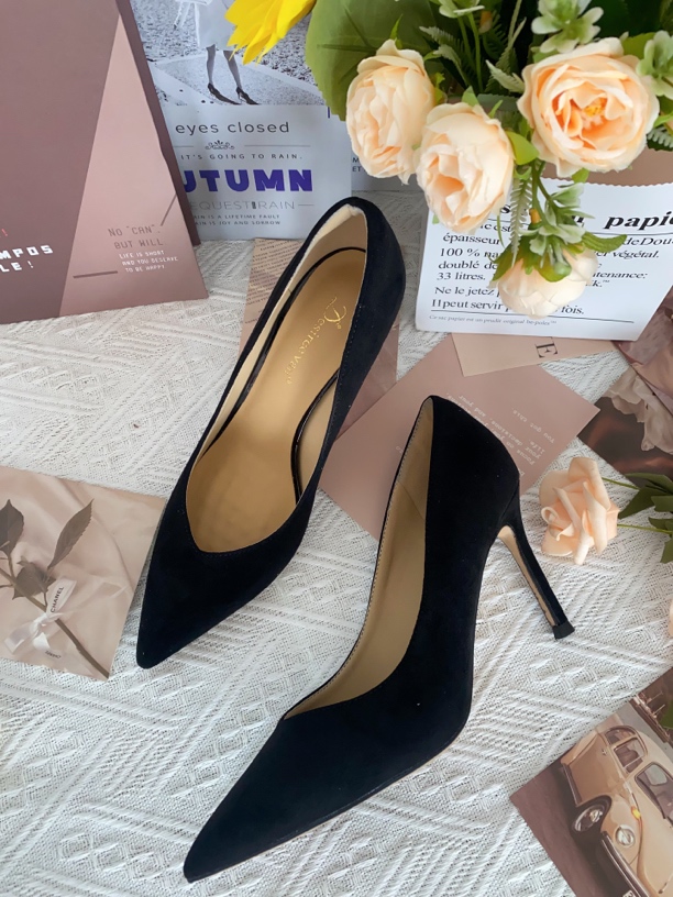 小众时尚设计绒面尖头单鞋8035-1