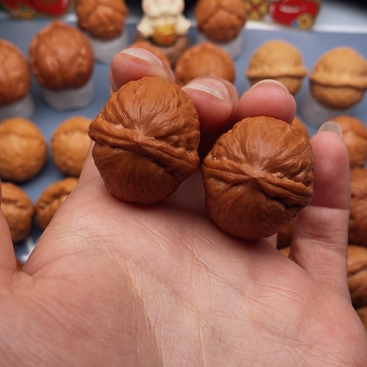 文玩核桃把件小红豆