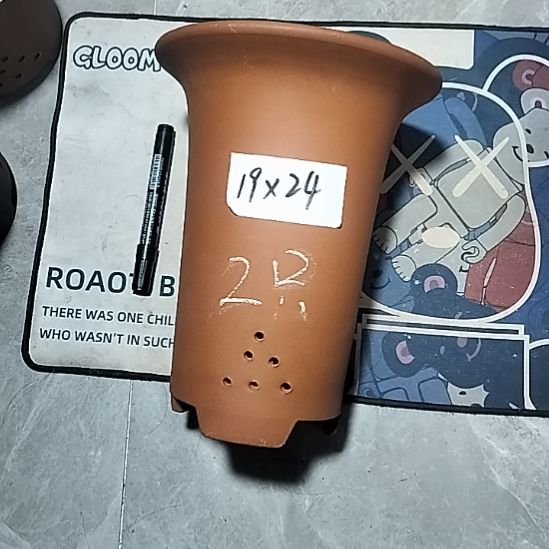 紫砂大红兰花两个