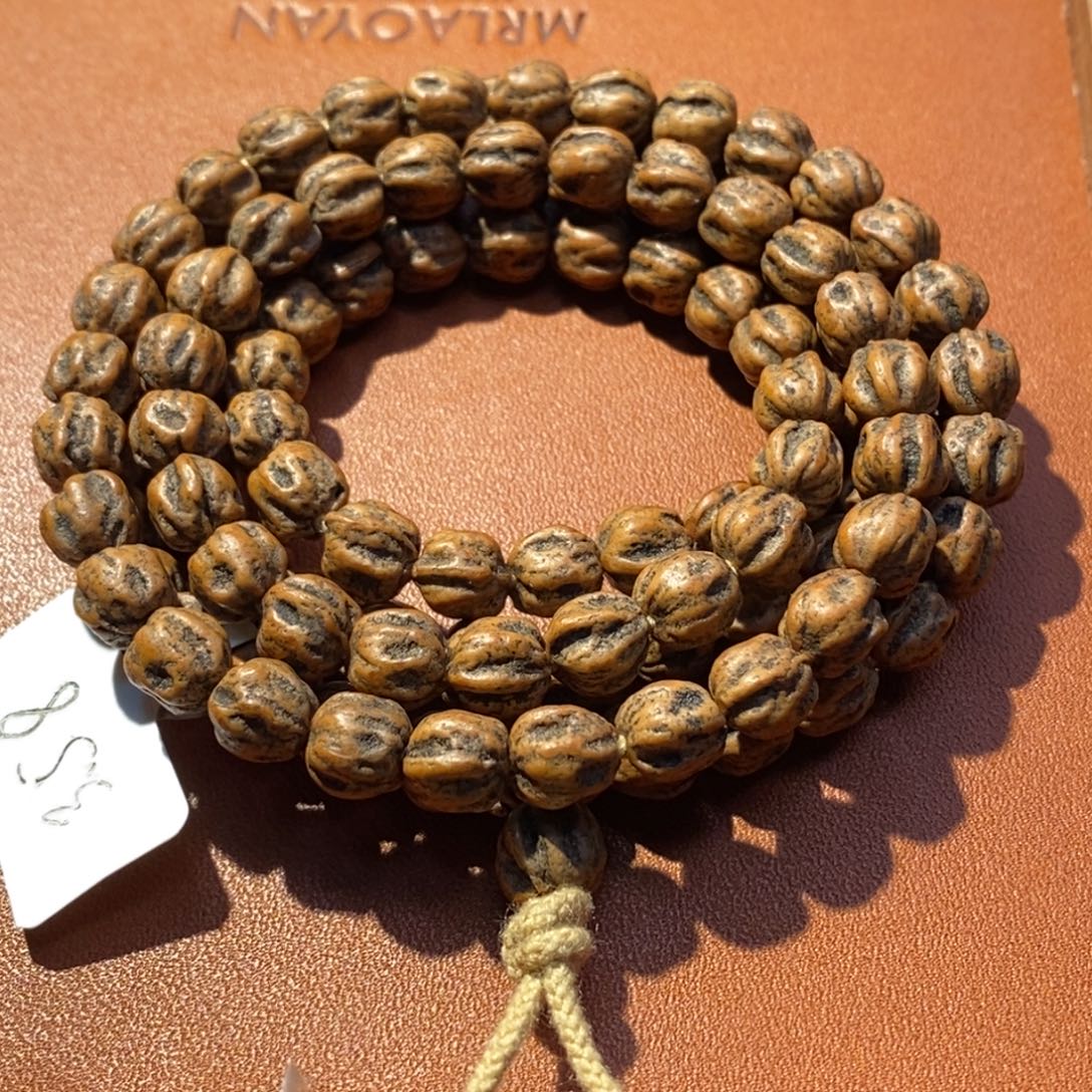 嘉***庆柏香籽/百香籽吊坠