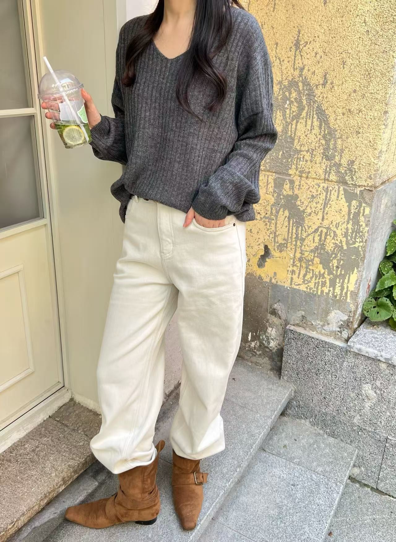 气质v领羊绒亮钻毛衣针织