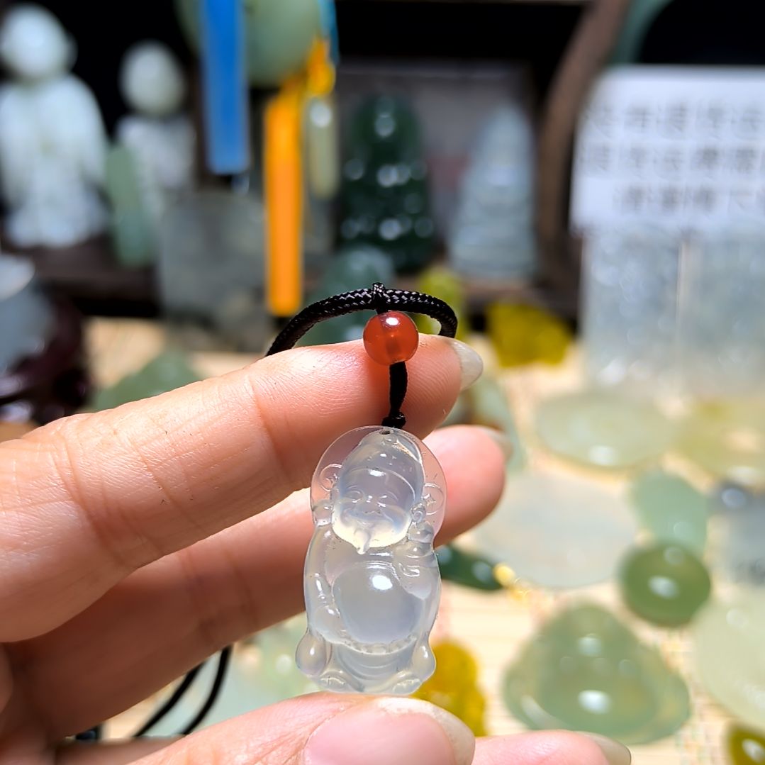 宇***土蛇纹石玉合金颈饰