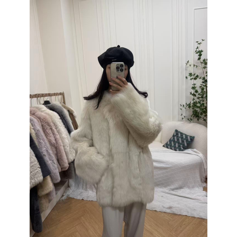 凯姨【素描】设计感一粒扣高品质托斯卡纳皮毛一体外套