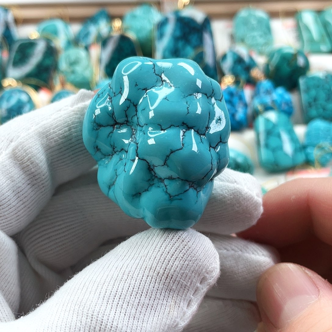 绿松石未镶嵌车挂