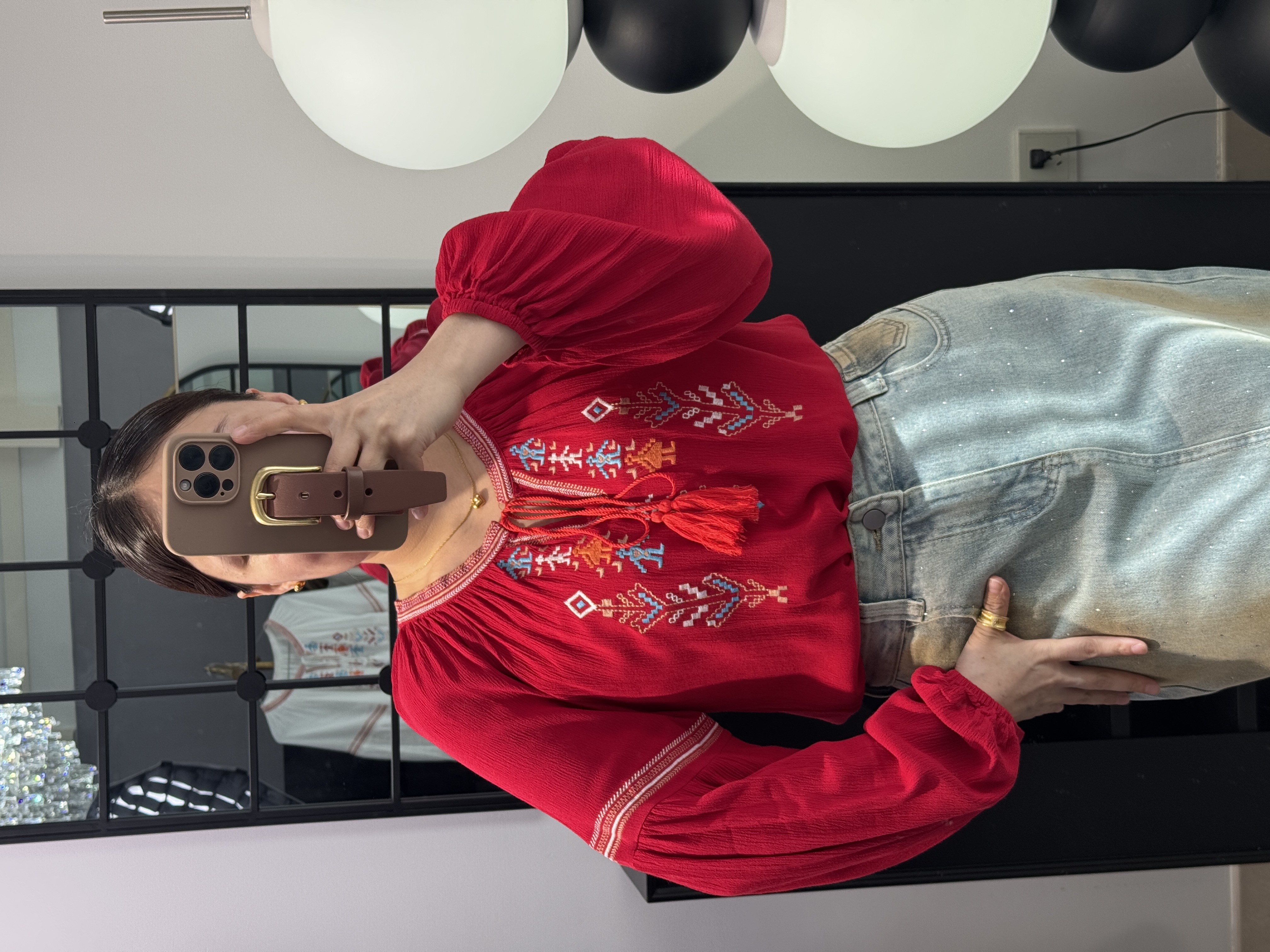 iselrag《亿瑟礼色彩》女装复古民族风刺绣系带长袖衬衫宽松上衣