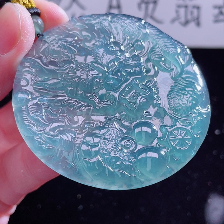 翡翠颈饰未镶嵌99999999999