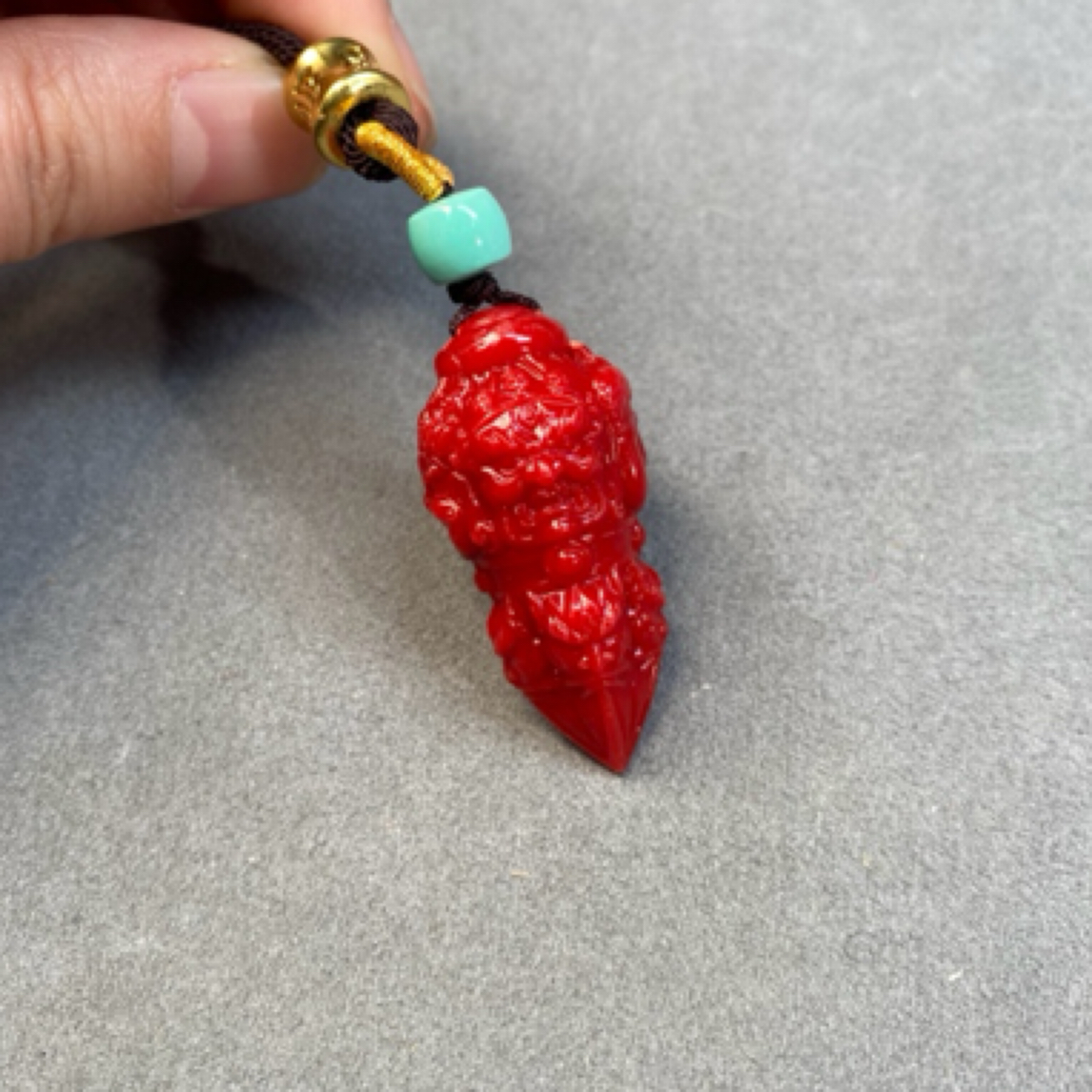 【全场清仓】37mm红色多面雕刻件068