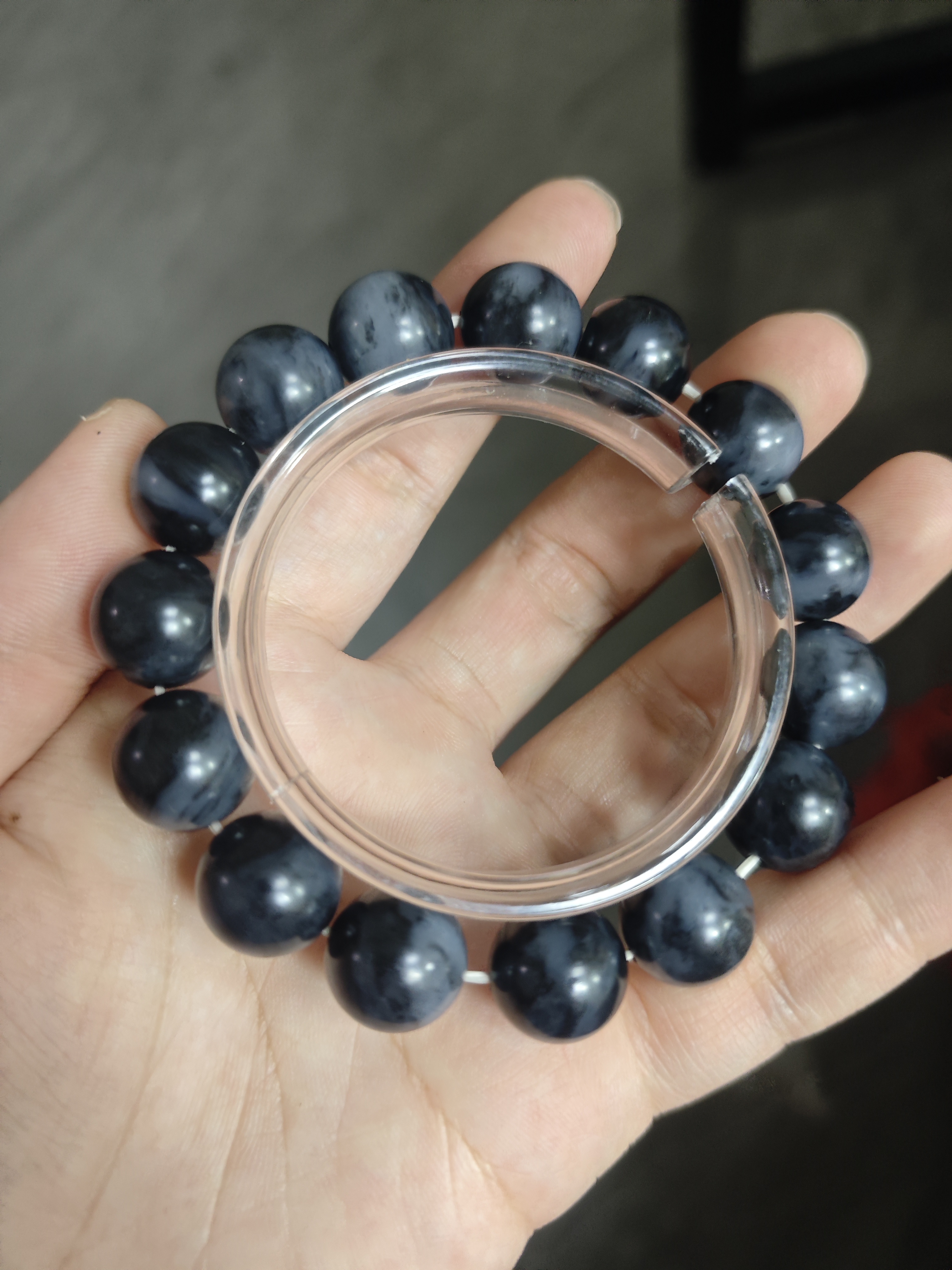 卡14聚墨飘白肉青花手串