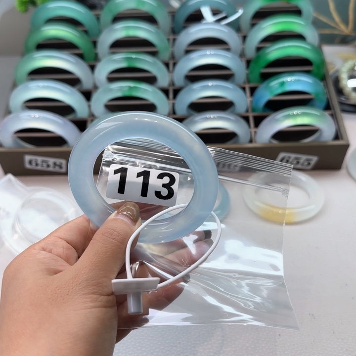 玉橘**子时尚飘花手镯113