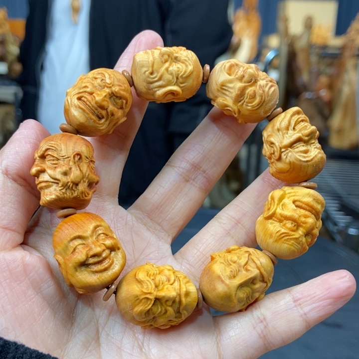 柏木（崖柏）十八罗汉