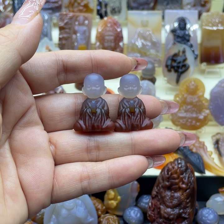 玛瑙/玉髓吊坠(赠链)未镶嵌《****》吊坠