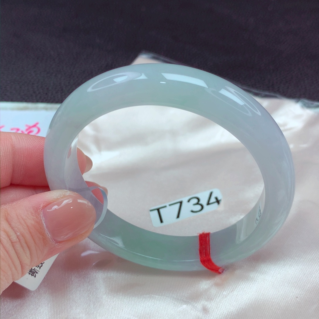 翡翠手镯未镶嵌手镯88