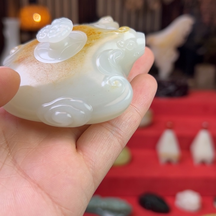 和田玉（糖玉）未镶嵌挂件水滴