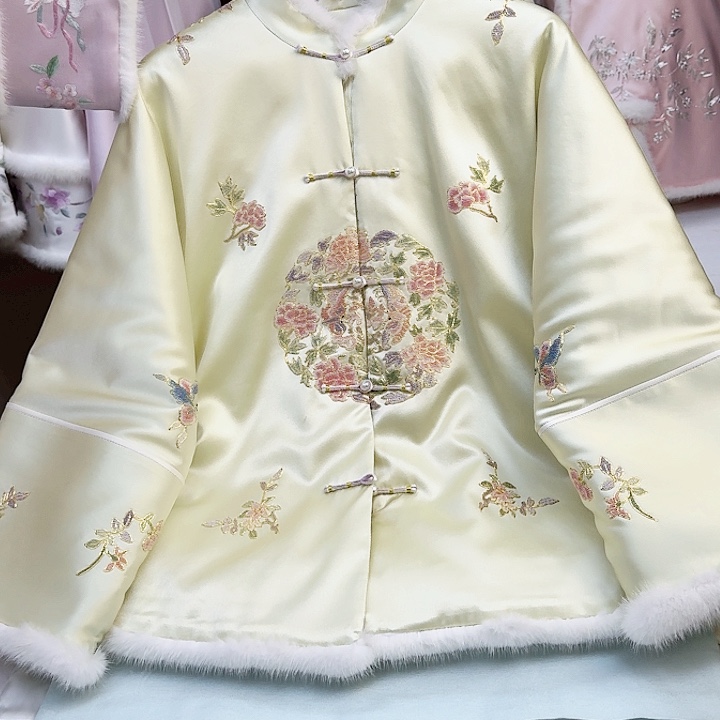 织绣真丝团花 棉服 一物一件