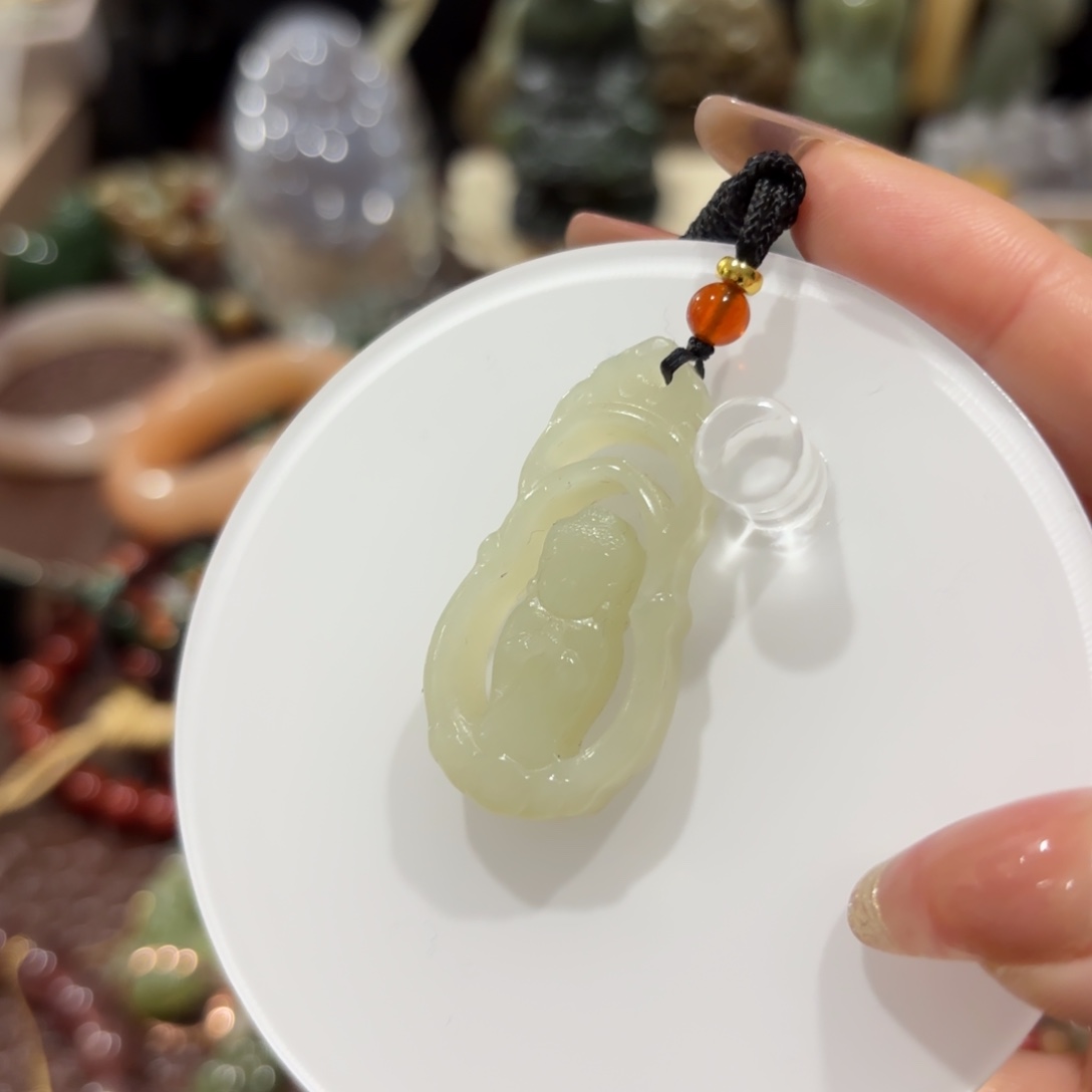 一***笑和田玉未镶嵌颈饰57599