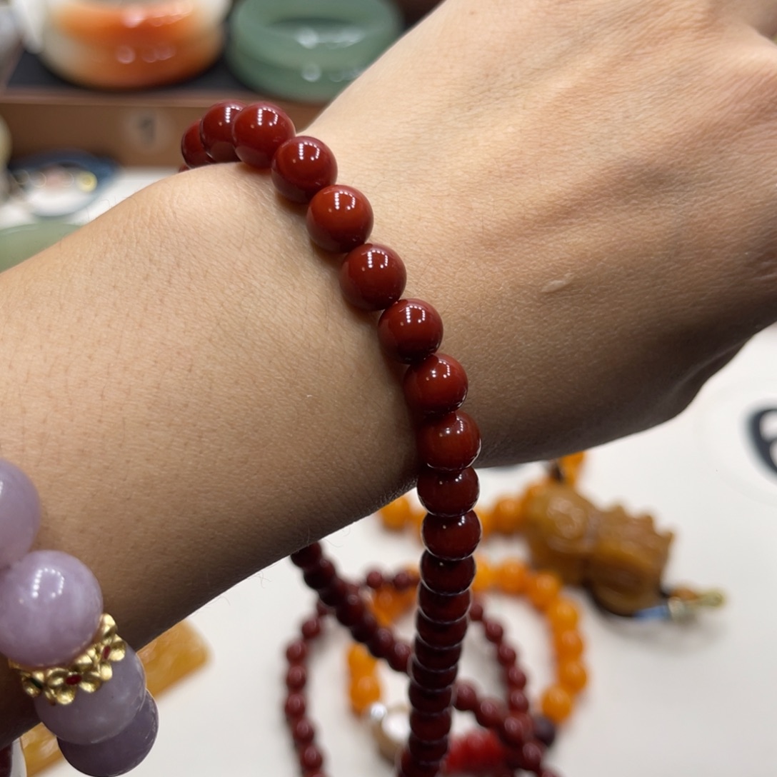 蝶***依石英岩玉未镶嵌珠宝奇石