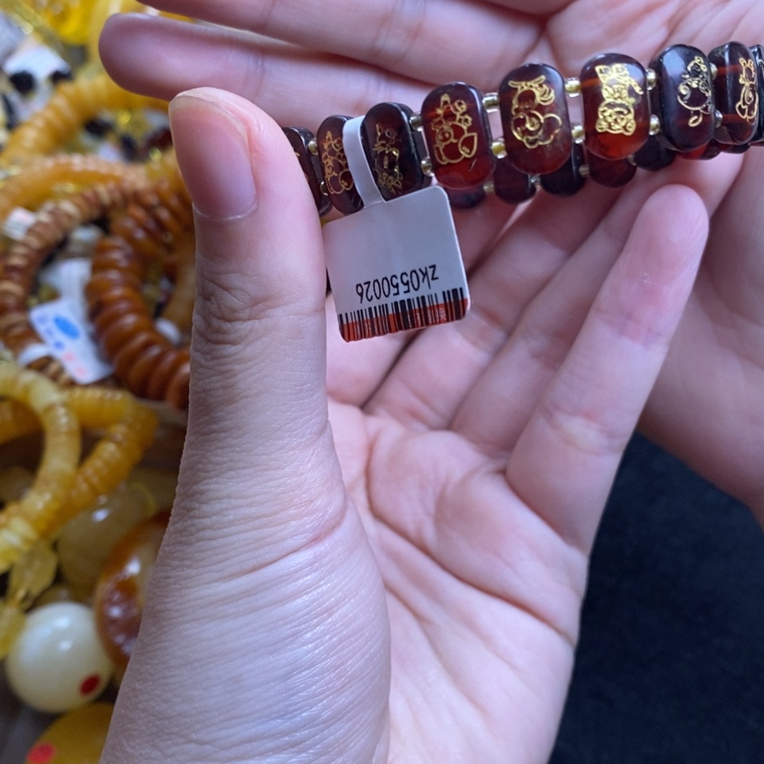 琥珀未镶嵌珠宝奇石