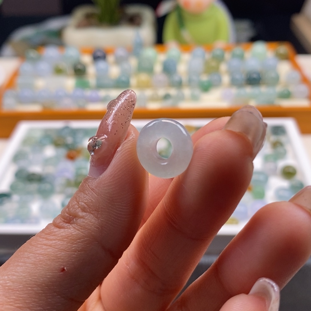 翡翠散珠天然翡翠甜甜圈12.4×4.6