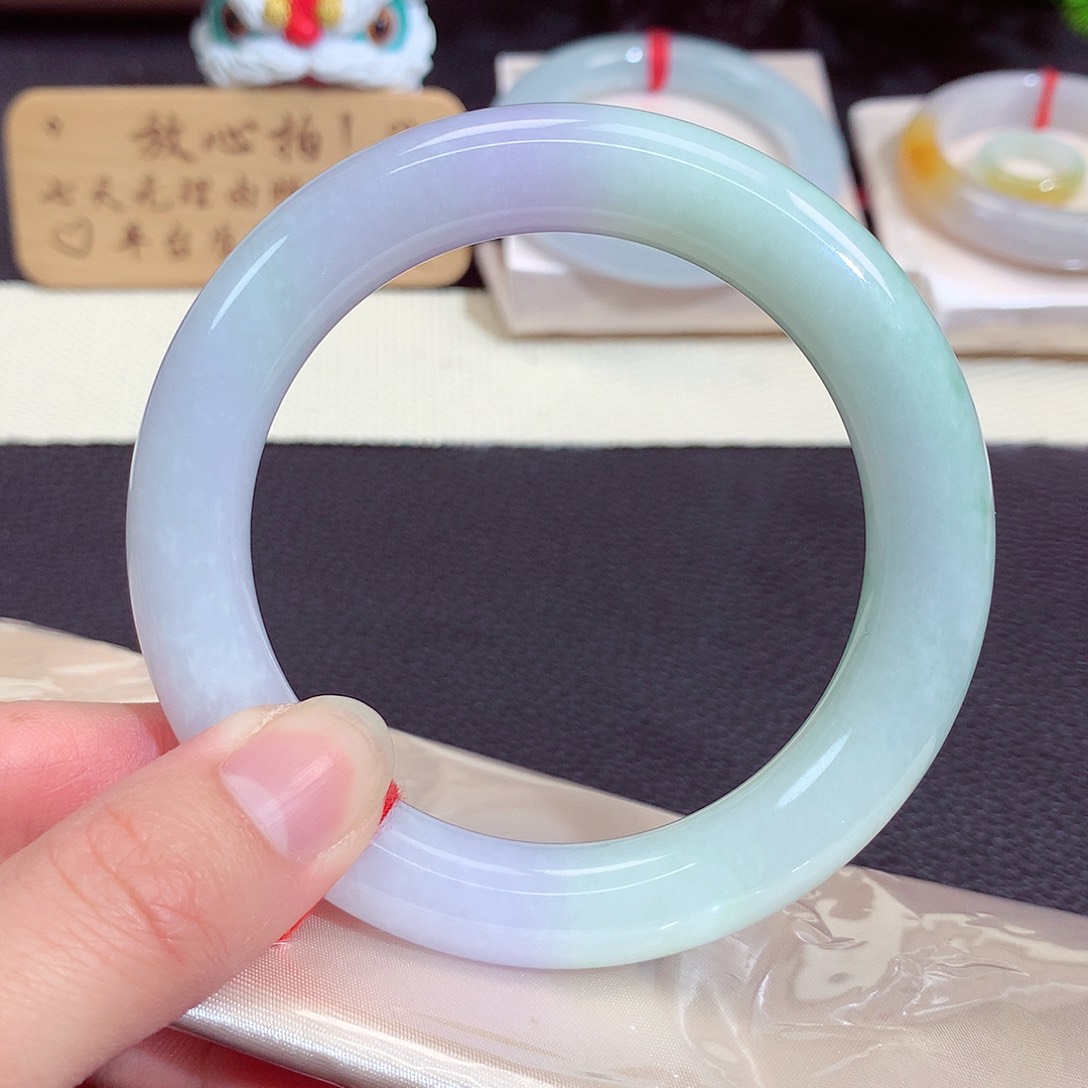 翡翠未镶嵌手镯1215