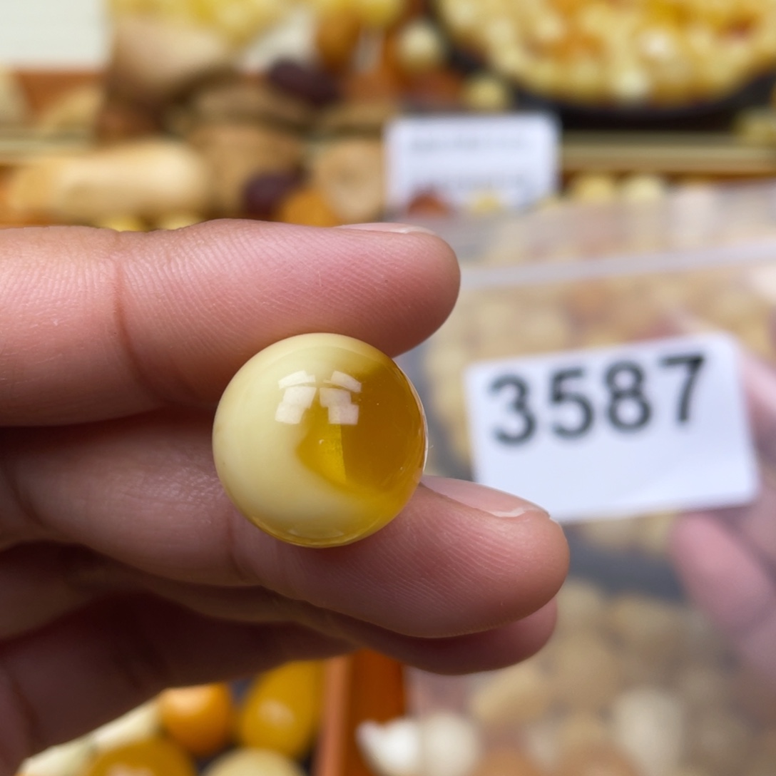 琥珀珠宝奇石未镶嵌预**婆