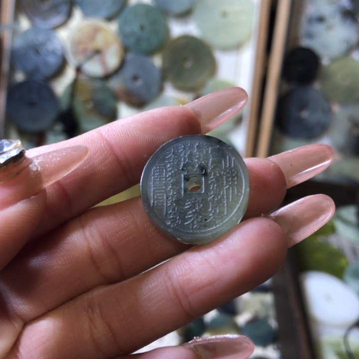 岫玉岫玉挂件合金