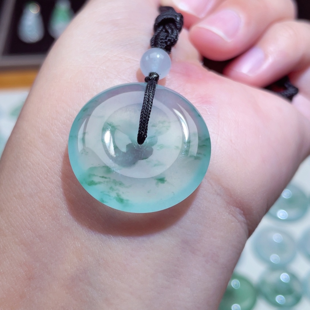 颈饰未镶嵌翡翠扣子