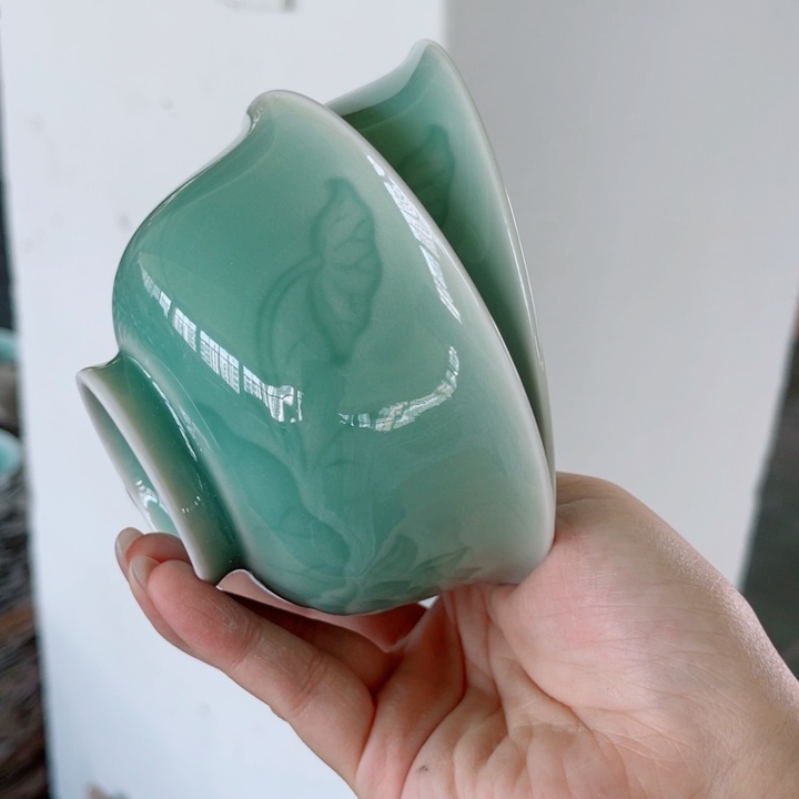 青瓷哈哈哈哈哈哈哈哈哈