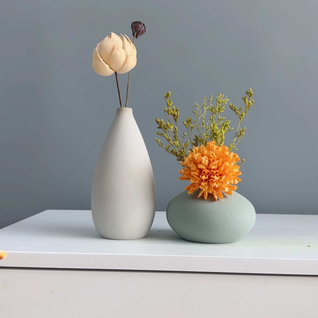 摆件陶瓷小花瓶摆件含花总高约20-30cm