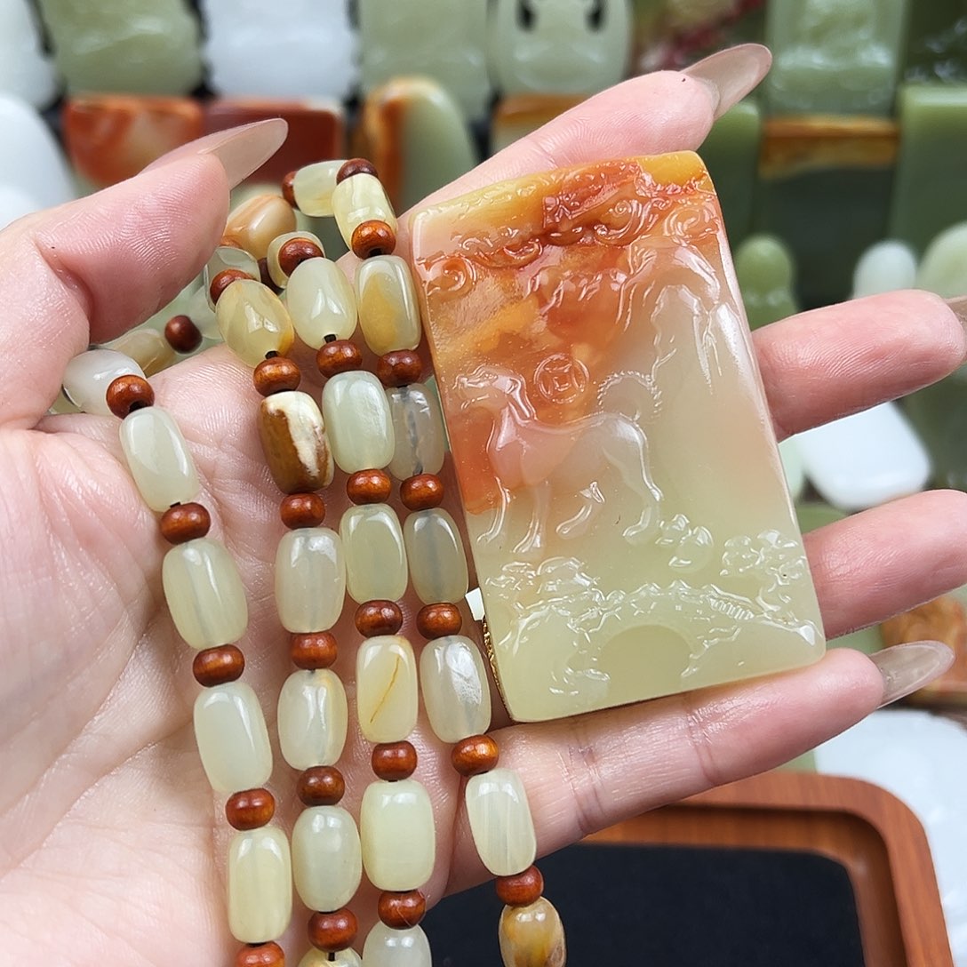 花皮特色生肖狗吊坠