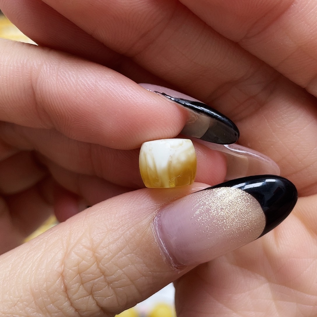 琥珀珠宝奇石未镶嵌10.2*8.4mm微瑕福利款