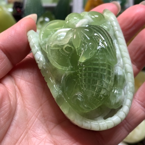 蛇纹石玉未镶嵌手把件