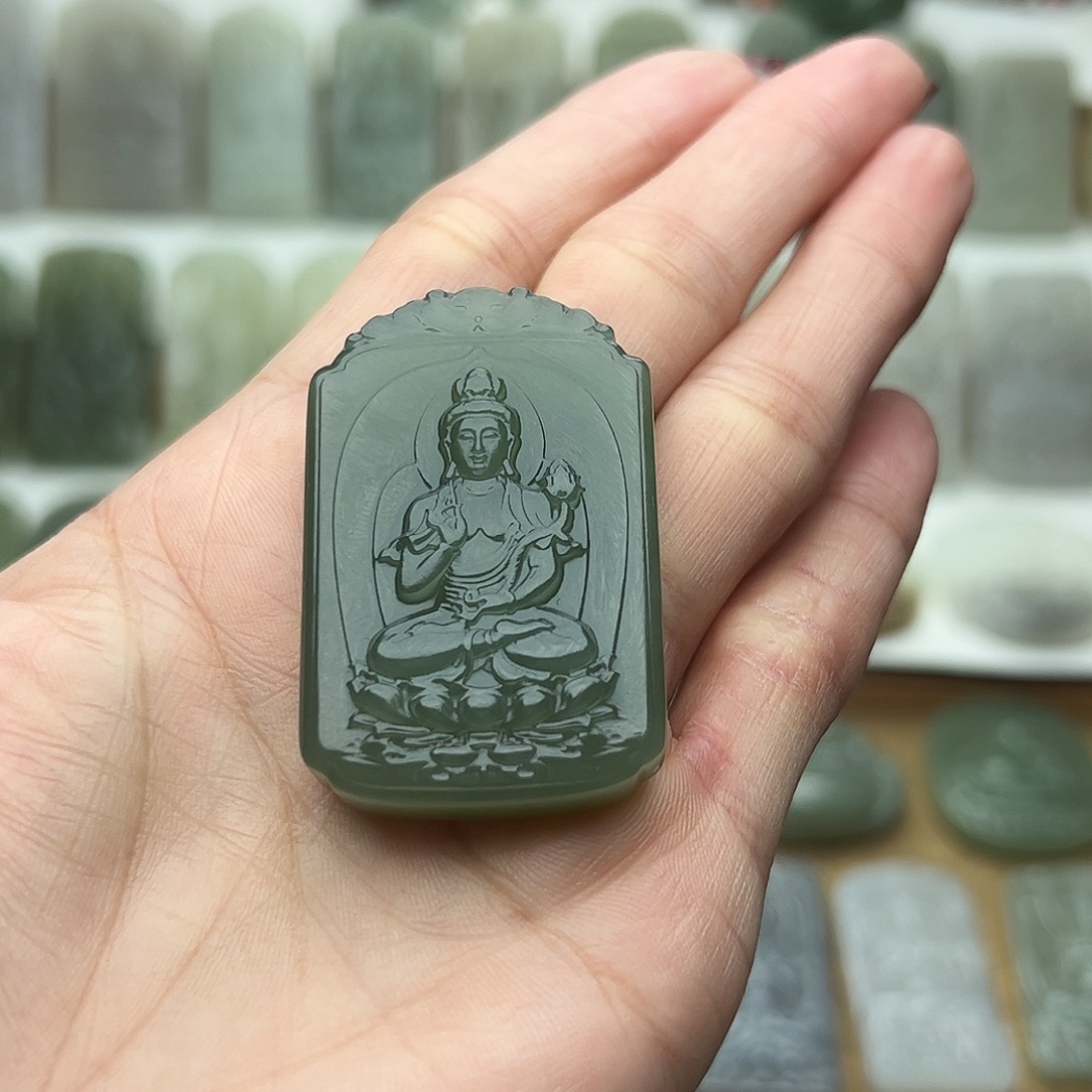 和田玉未镶嵌颈饰