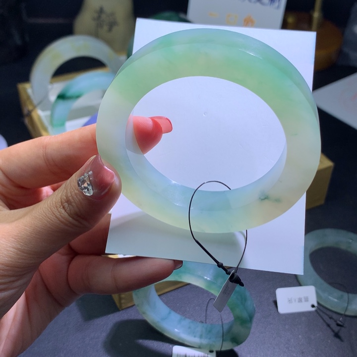 定制翡翠未镶嵌天然翡翠