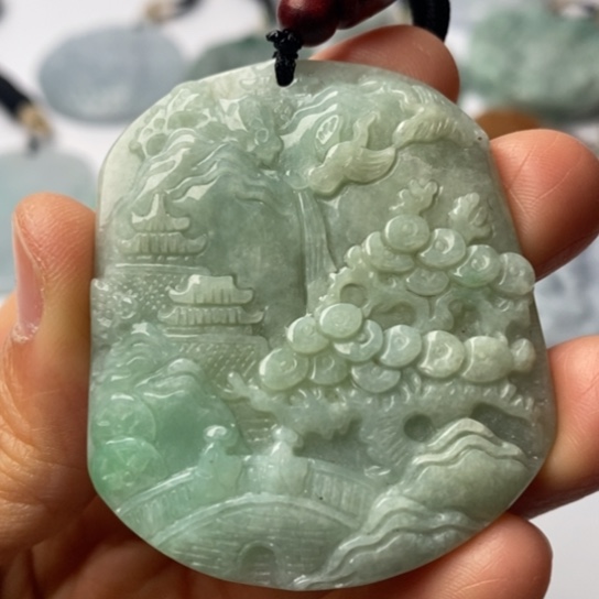 翡翠未镶嵌颈饰翡翠