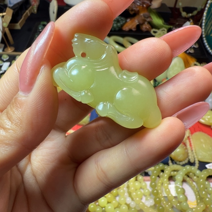 和田玉（黄玉）颈饰未镶嵌