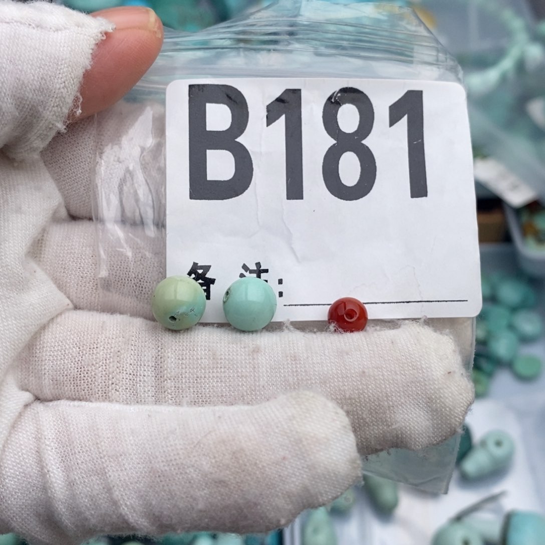 未镶嵌卡8圆珠一对南红玛瑙