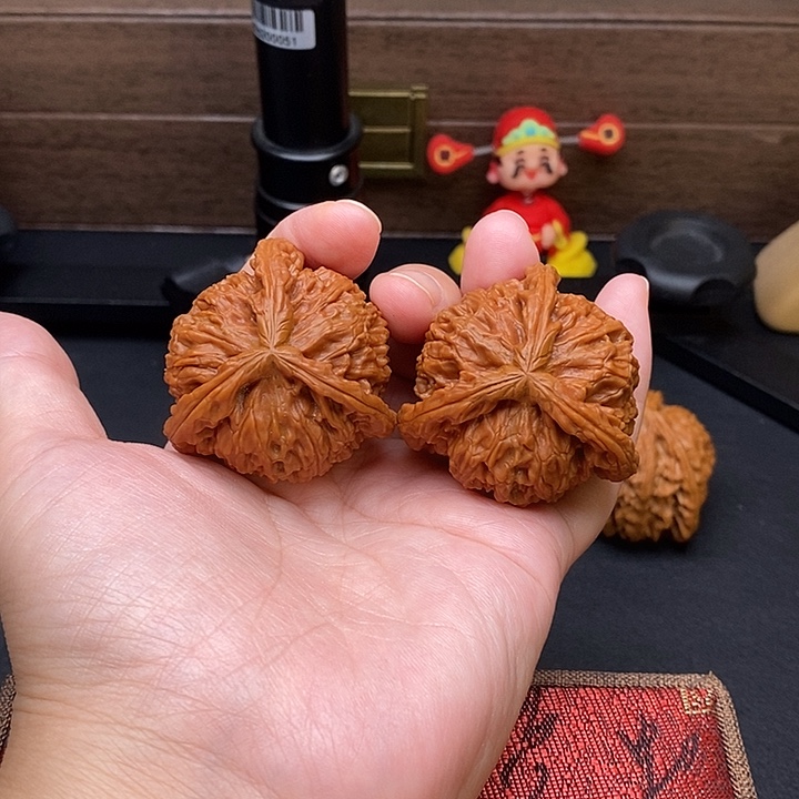 王***酒把件文玩核桃白奔
