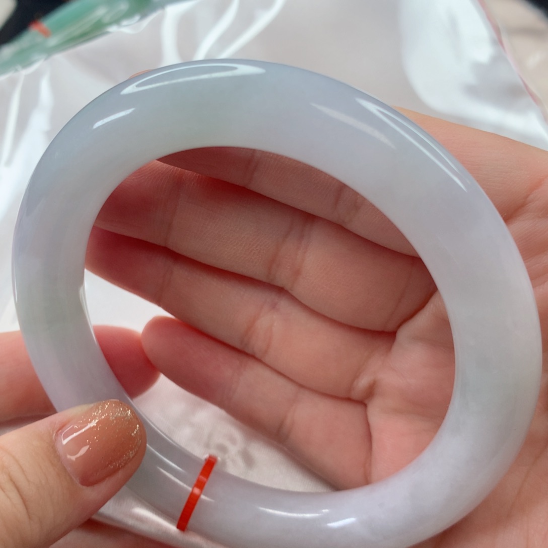 翡翠未镶嵌手镯圈口62.7