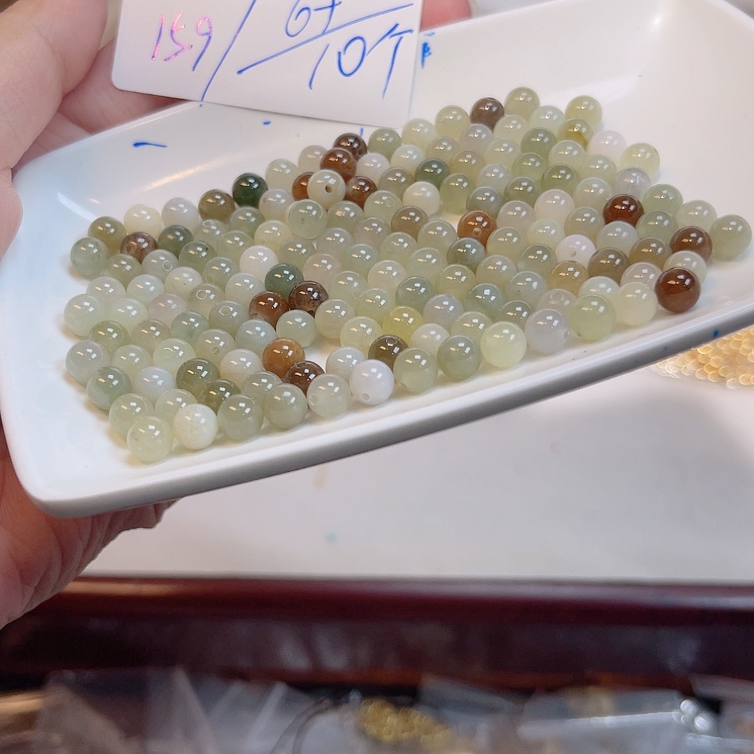 未镶嵌珠宝半成品水晶102 。     