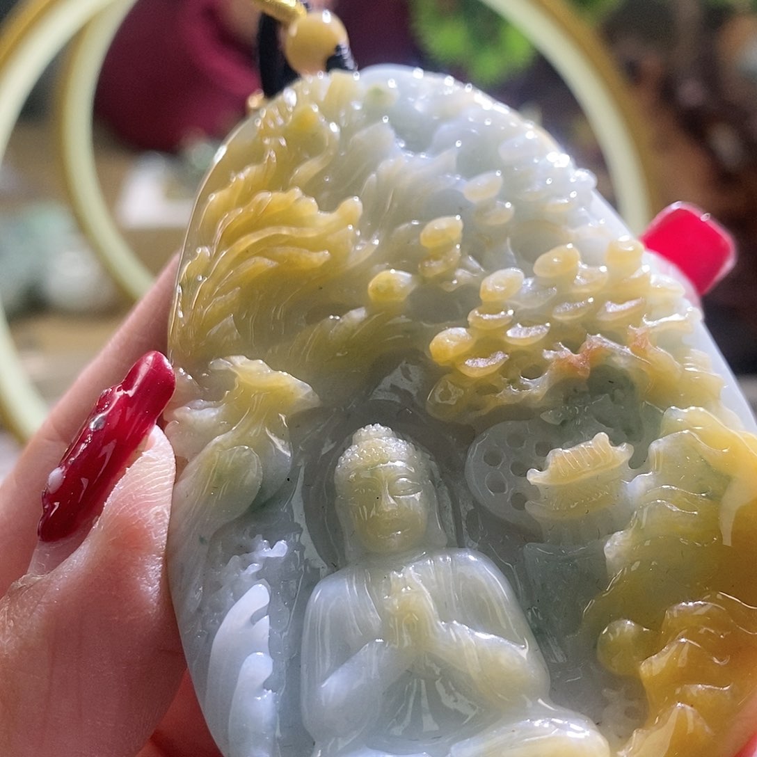 【闪购商品】翡翠颈饰未镶嵌大日