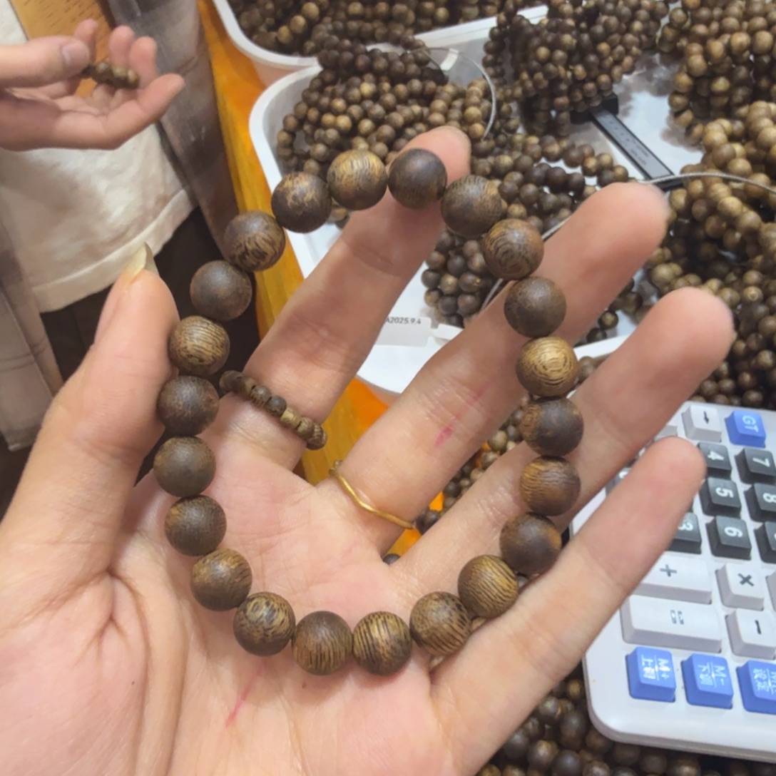 沉香手串金沙叶卡9圆珠单圈7g+